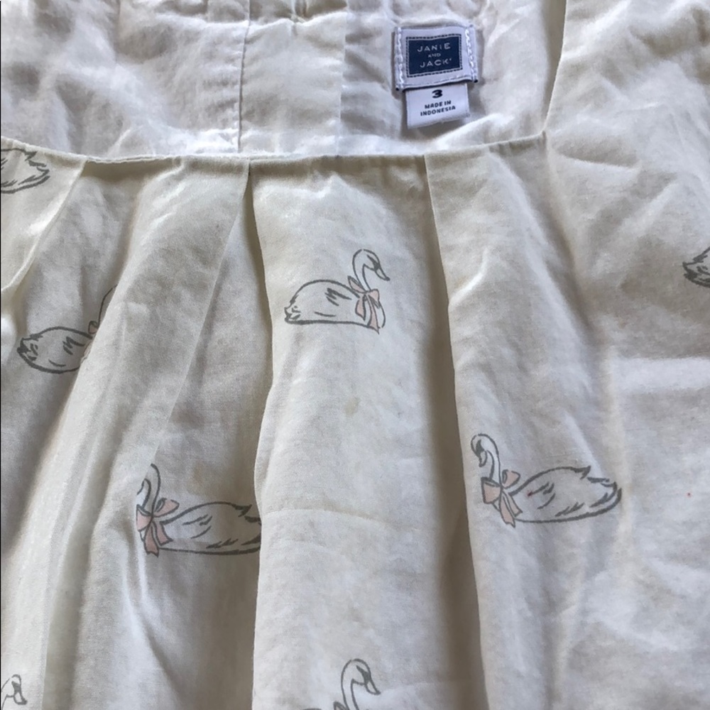 Janie And Jack | White Cap Sleeve Swan Blouse | 3T - Picture 7 of 8